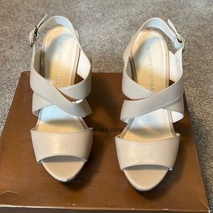 Audrey Brooke cream strappy platform shoe